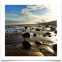 pebbles_on_the_beach